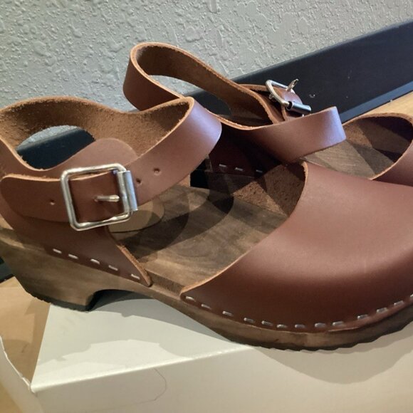 Lotta's Low Wood Cinnamon Clogs on Brown Base - NEW - Picture 2 of 10